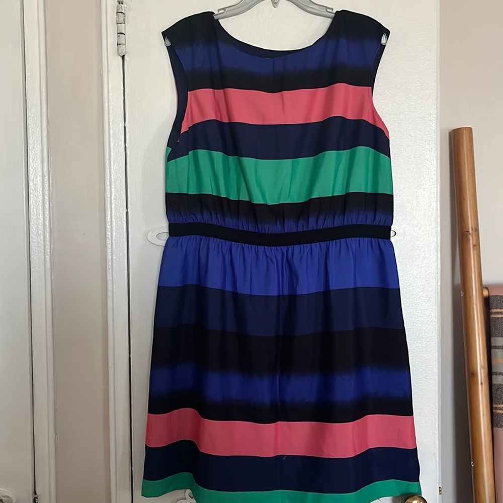 Color blocked dress